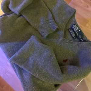 Polo Ralph Lauren 100% Lamb’s Wool Olive green sweater